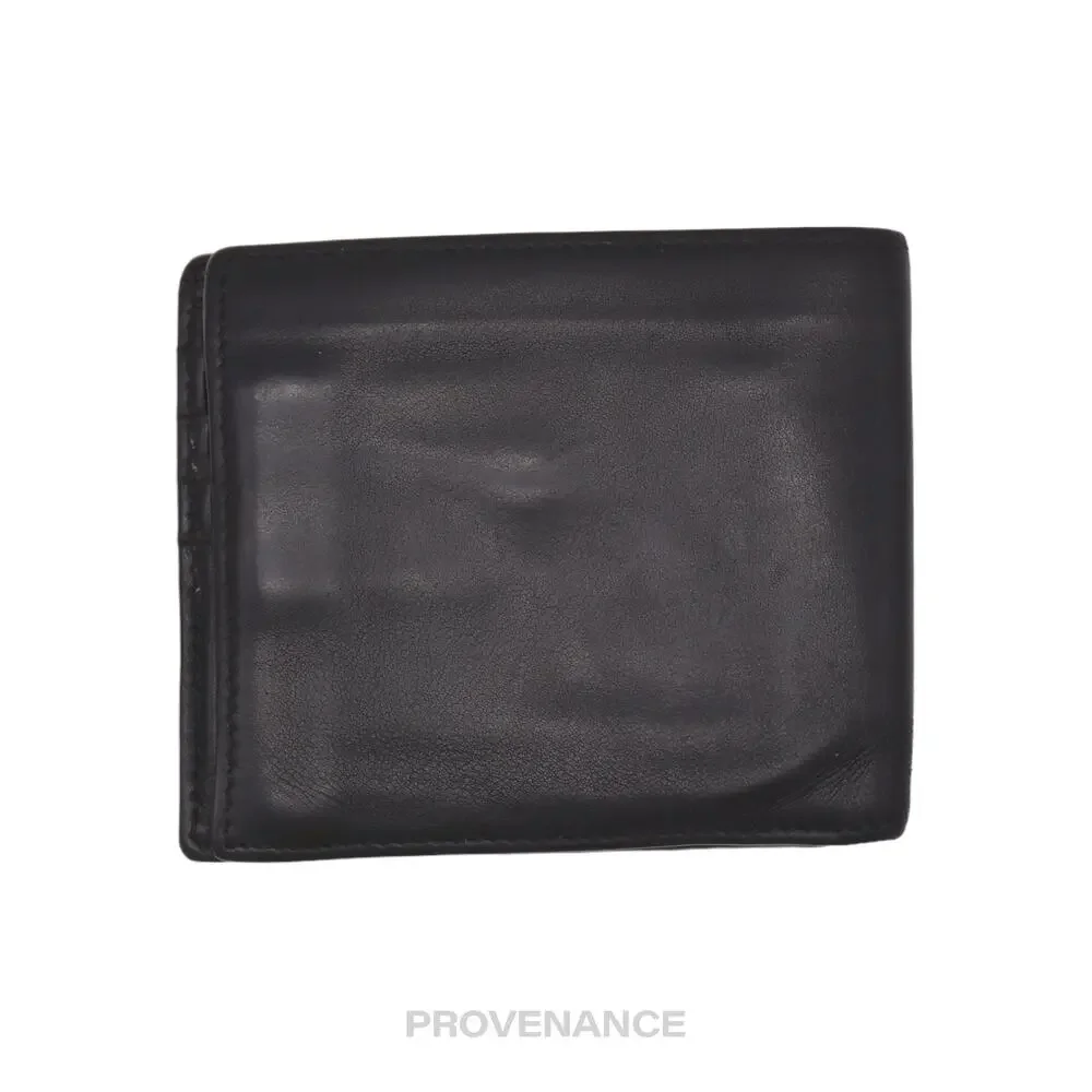 🔴 Gucci Embossed Bifold Wallet - Black